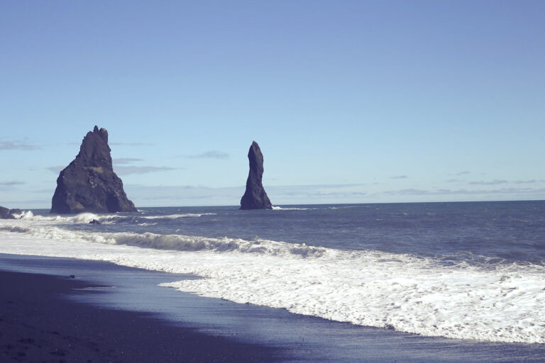 Image of the black sand beach in Iceland.